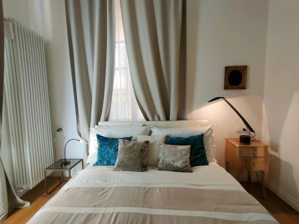 Piazza San Rocco Suite Art Verbania Esterno foto