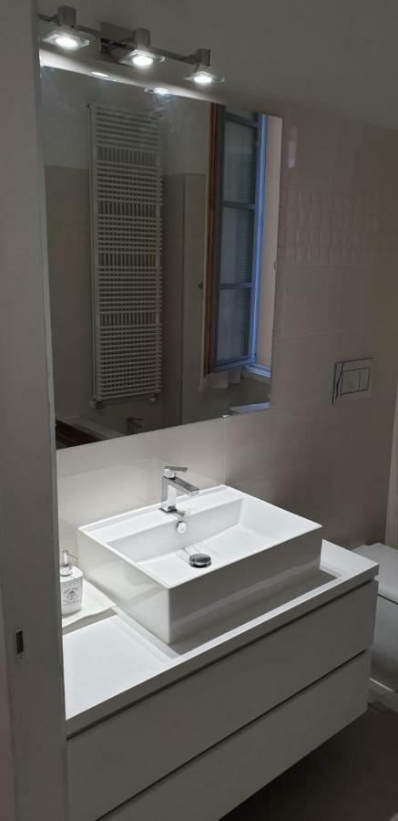 Piazza San Rocco Suite Art Verbania Esterno foto