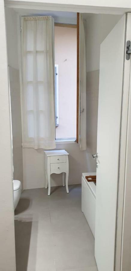 Piazza San Rocco Suite Art Verbania Esterno foto